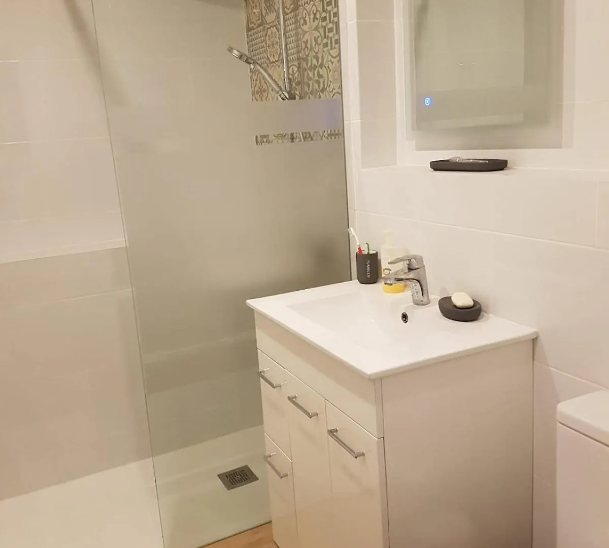 Tamariu Chalet, 3 Bedroom In Main House And Self Contained Unit Палафружель Испания