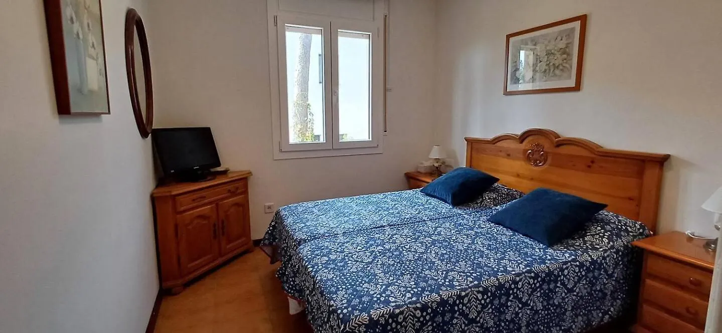Апартаменты Tamariu Chalet, 3 Bedroom In Main House And Self Contained Unit Палафружель Испания